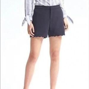 Banana  Republic Shorts Scalloped Hem Navy Blue Size 0